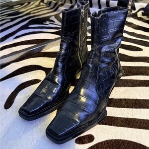 Zara Black Crocodile Pattern Heeled Boots